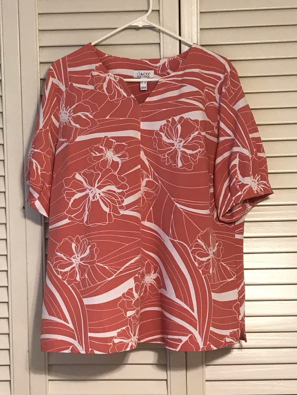 d&co Coral Floral Short-Sleeve Blouse